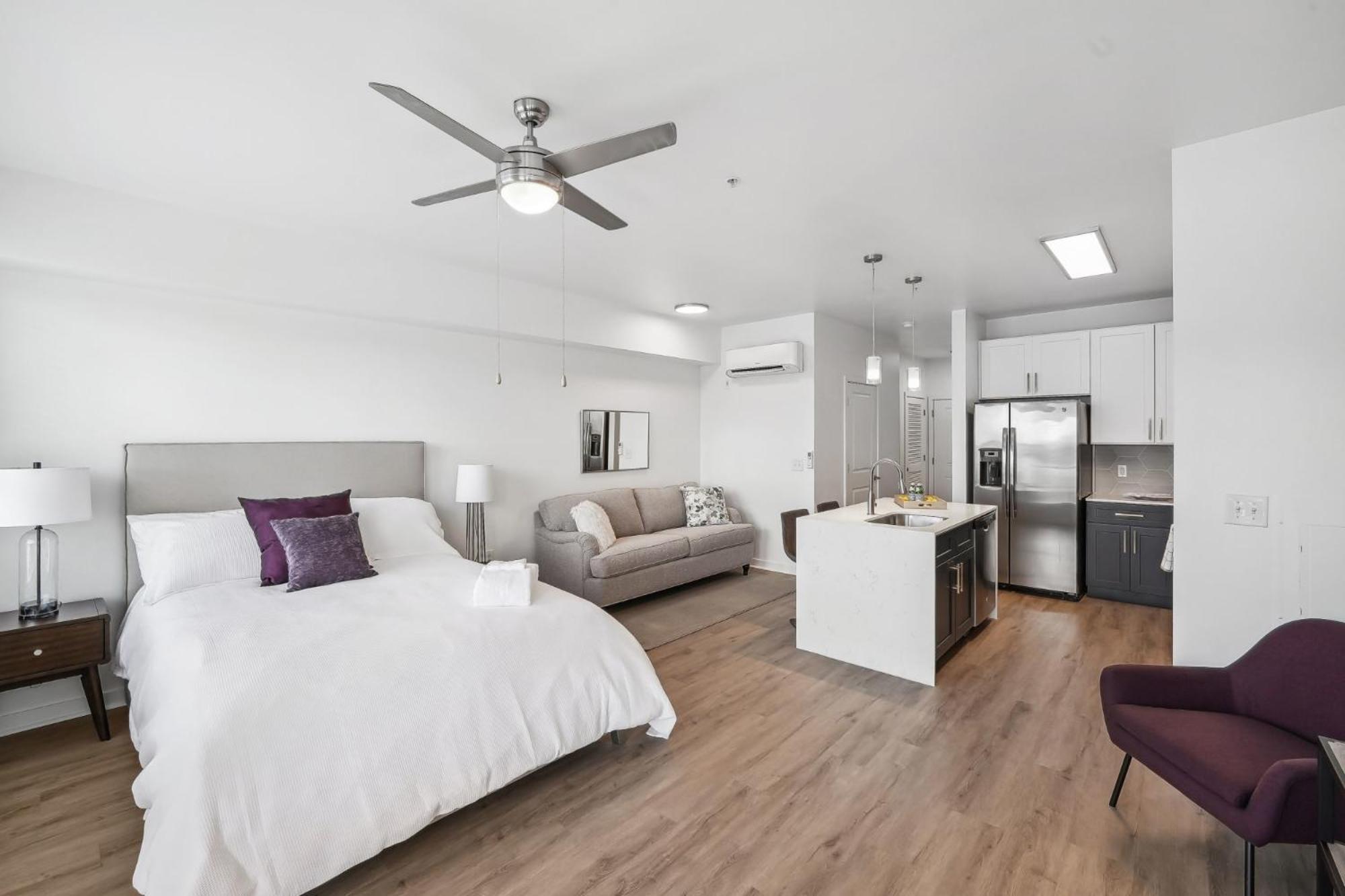 Premium Apartments And Studios At Midtown 205 In שרלוט מראה חיצוני תמונה